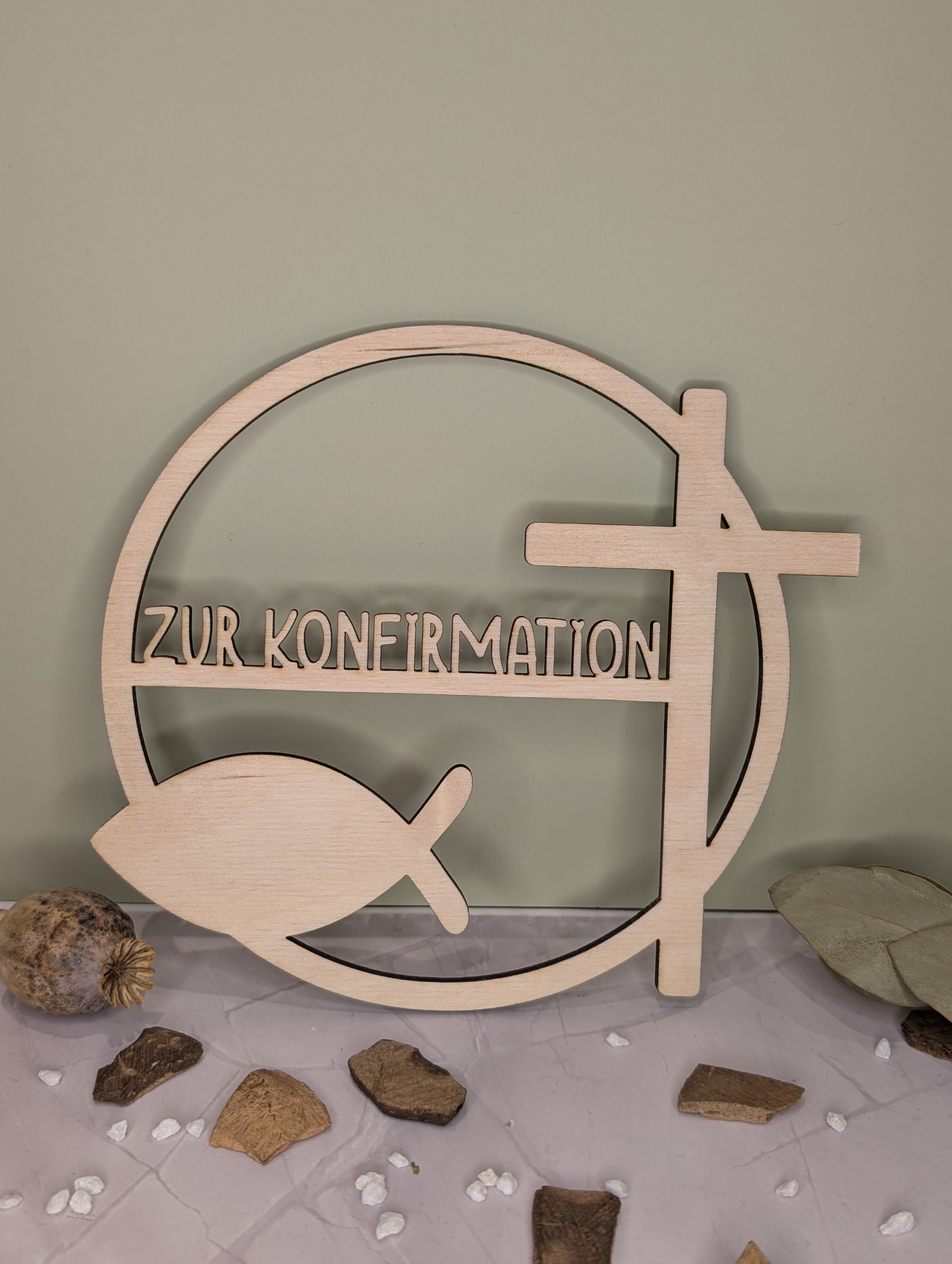 Holzring zur Konfirmation mit Fisch – personalisierbar mit Name | Geschenk Konfirmation