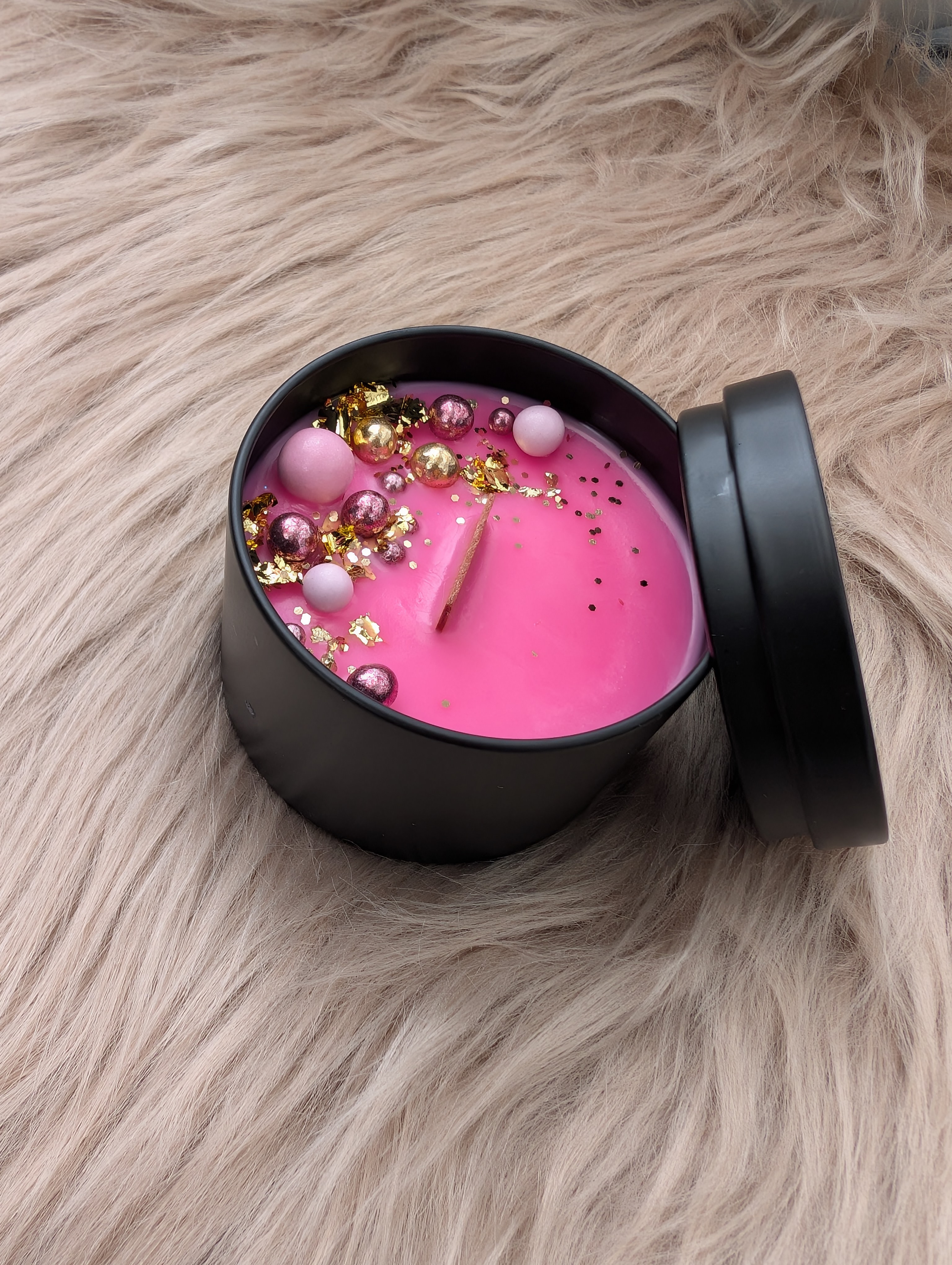 Cashmere Duftkerze mit Holzdocht – Handgegossene Sojawachs Kerze 