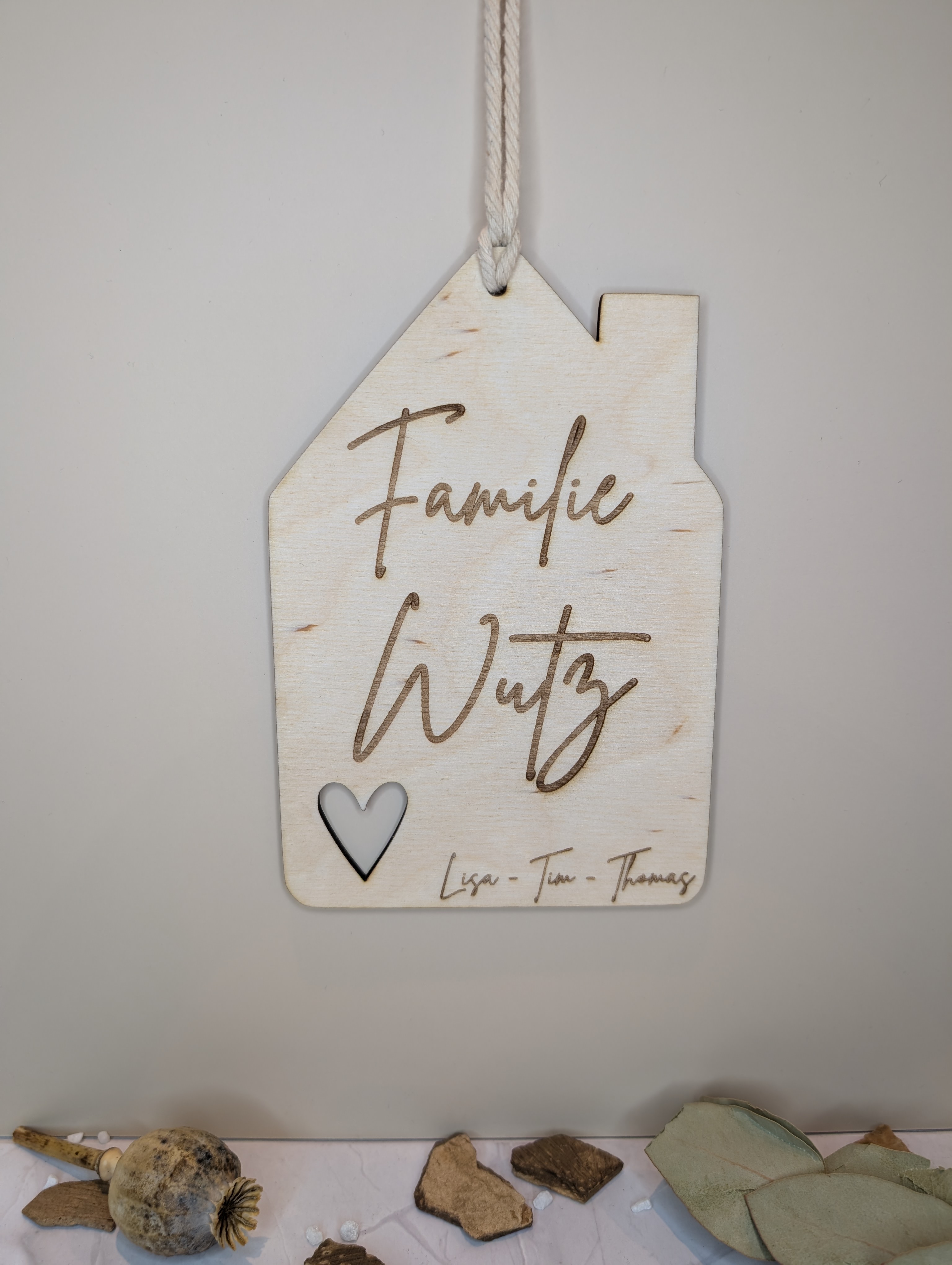 Personalisiertes Holzschild Haus 25x17 cm – Türschild Familie mit Namen | Geschenk Einzug