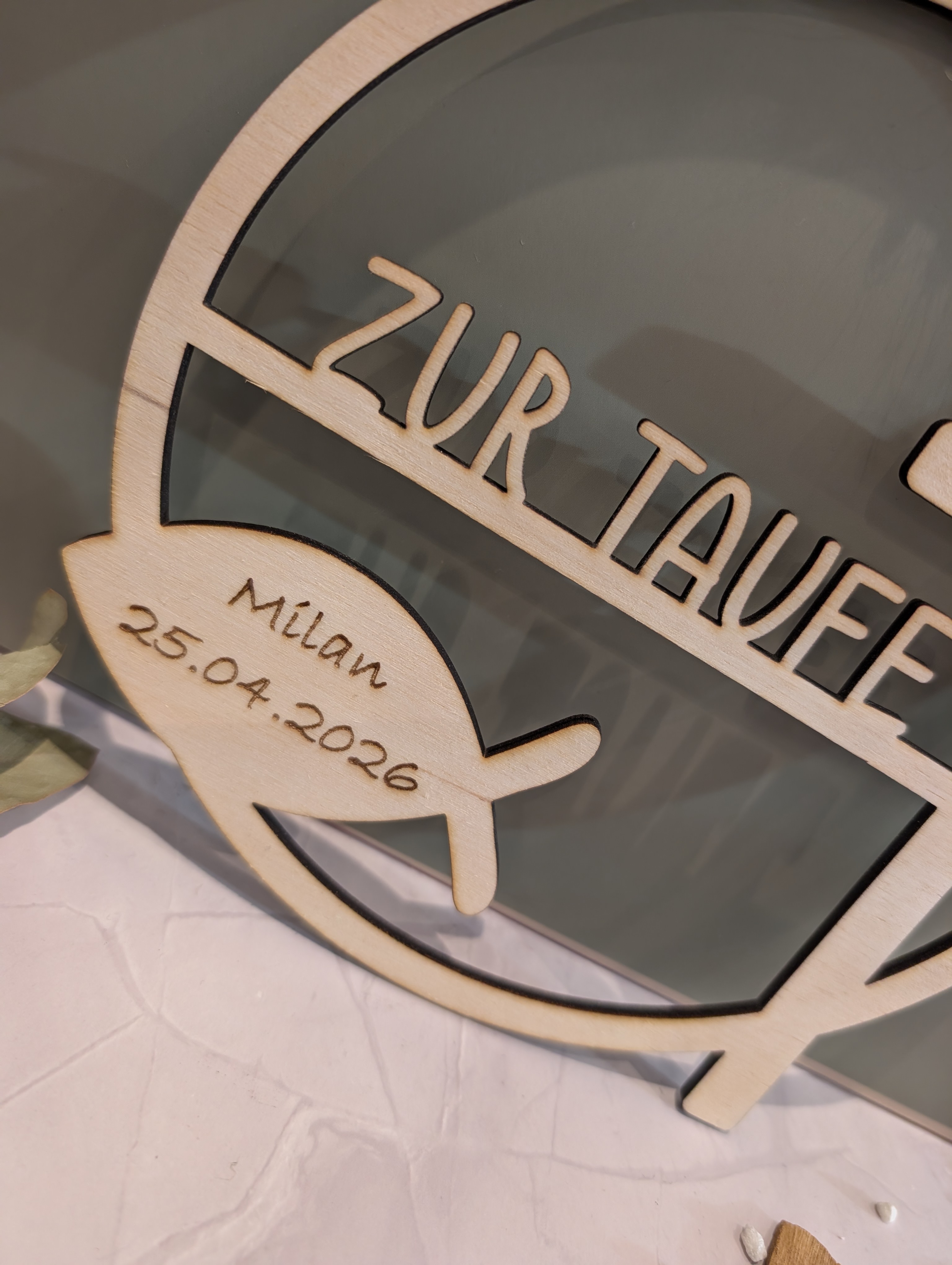 Holzring „Zur Taufe“ mit Name – personalisierte Taufdekoration