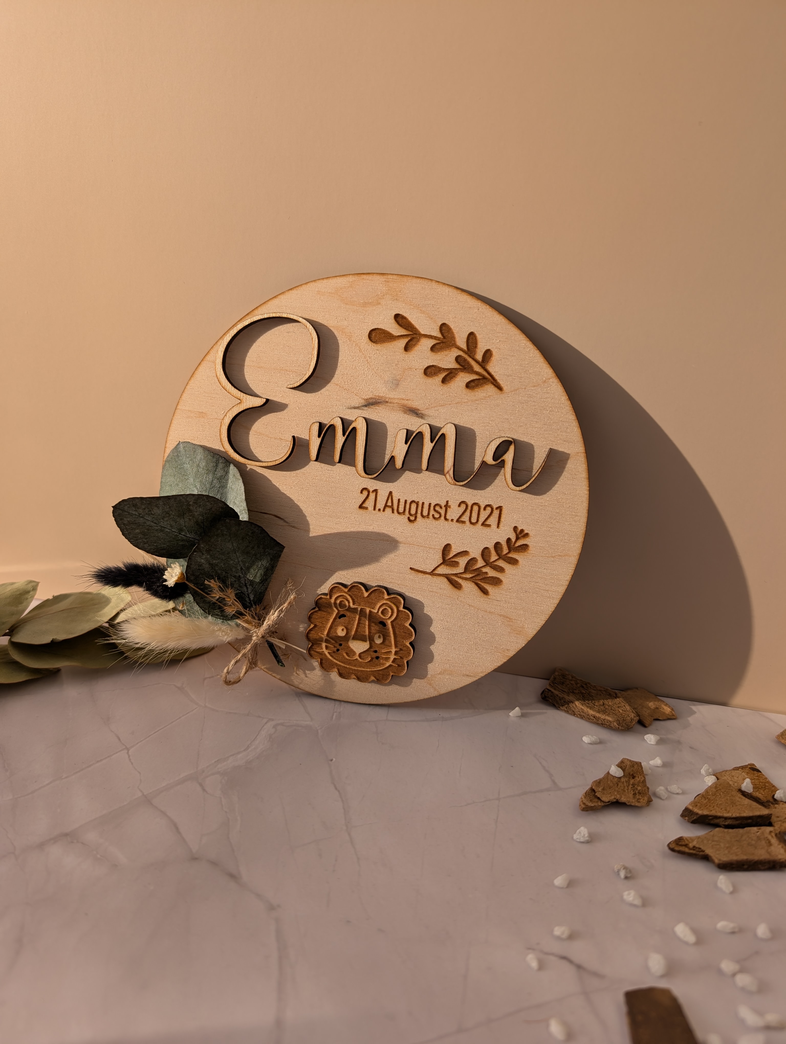 Holzscheibe mit Namen und Geburtsdatum 15 cm 