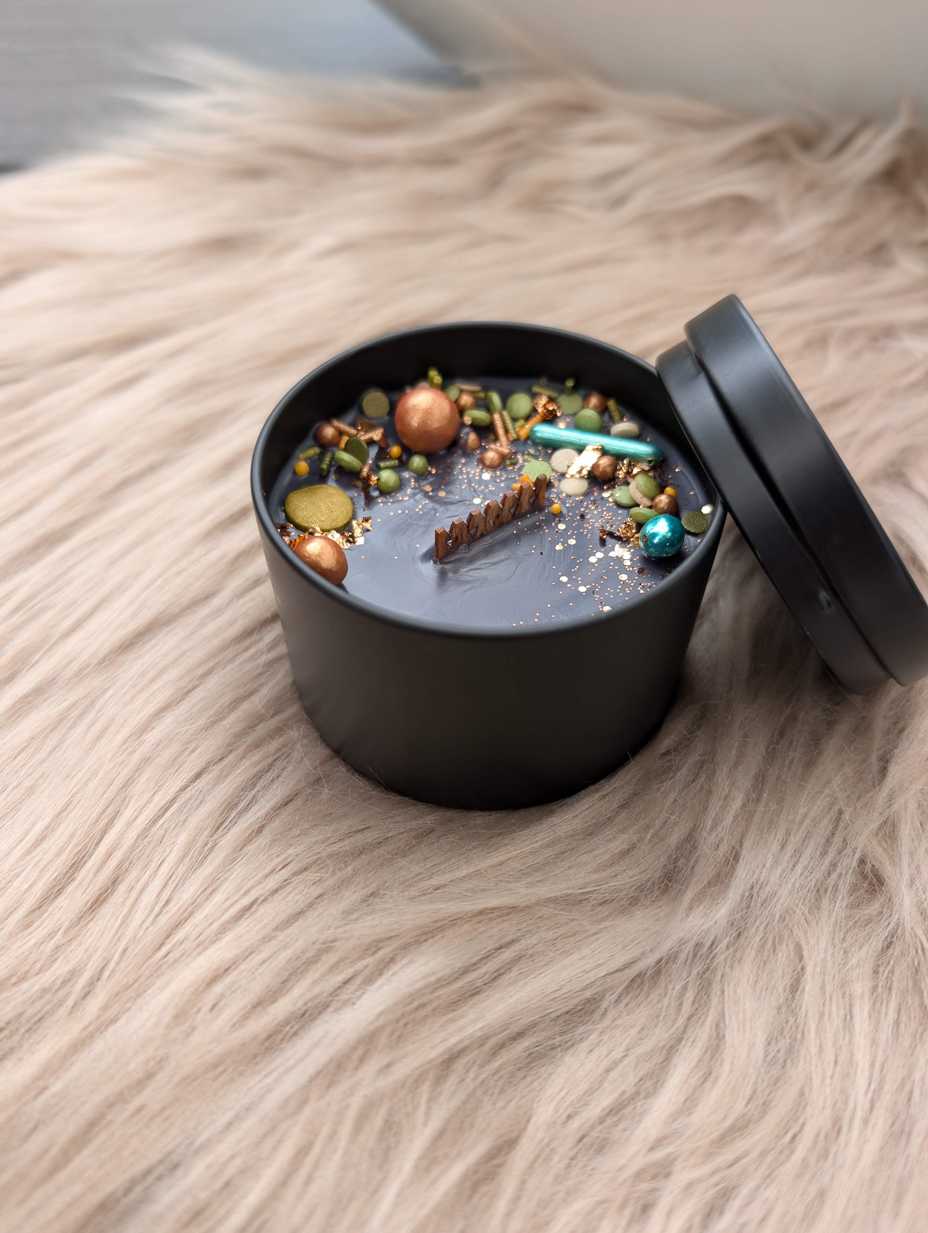 Duftkerze Wildkirsche & marokkanischer Safran mit Holzdocht Knisterdocht – Handgegossene Sojawachs Kerze 