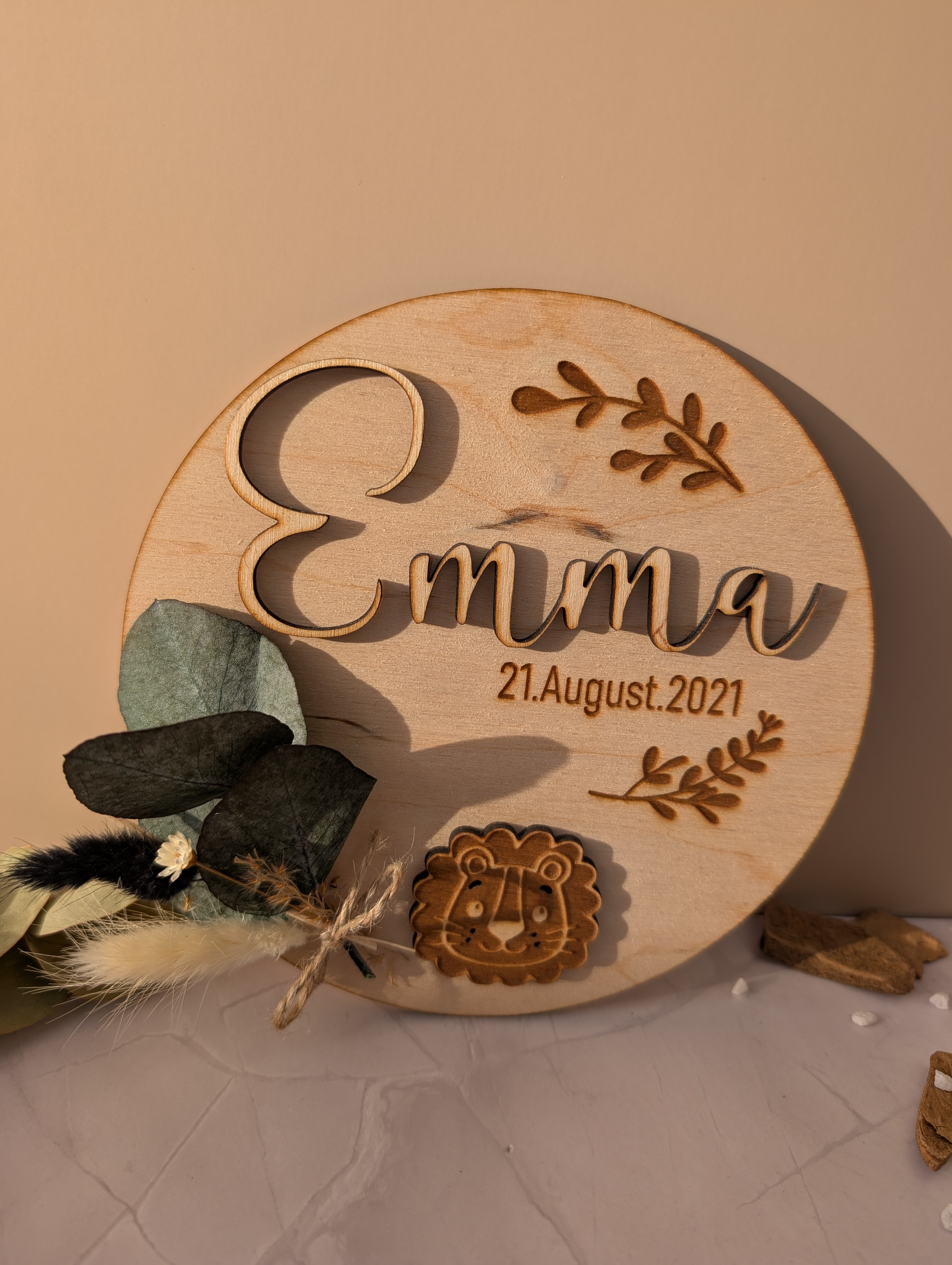 Holzscheibe mit Namen und Geburtsdatum 15 cm 