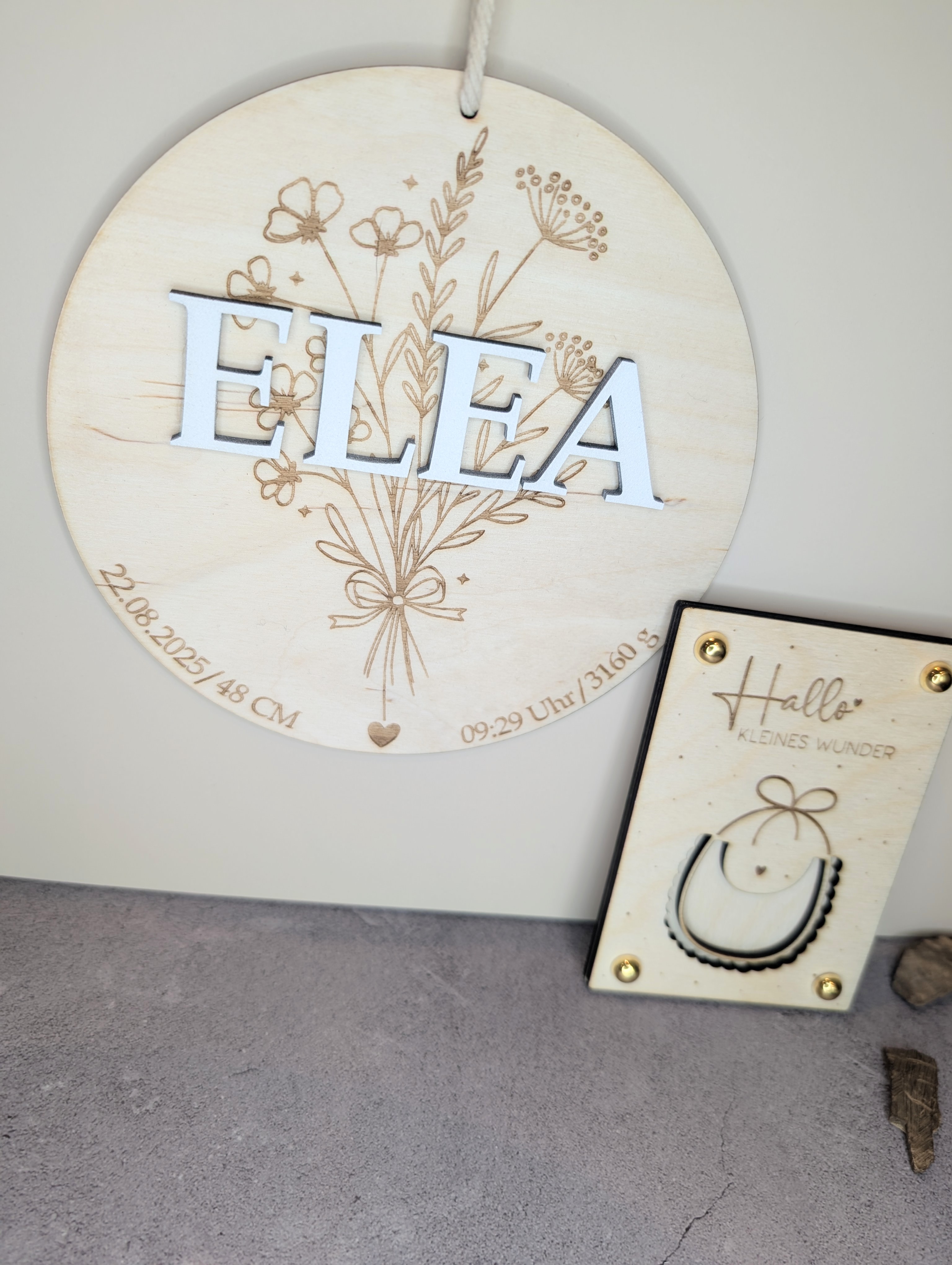 Baby Geschenkset zur Geburt – Personalisiertes Holzschild & Wunscherfüller „Hallo kleines Wunder“