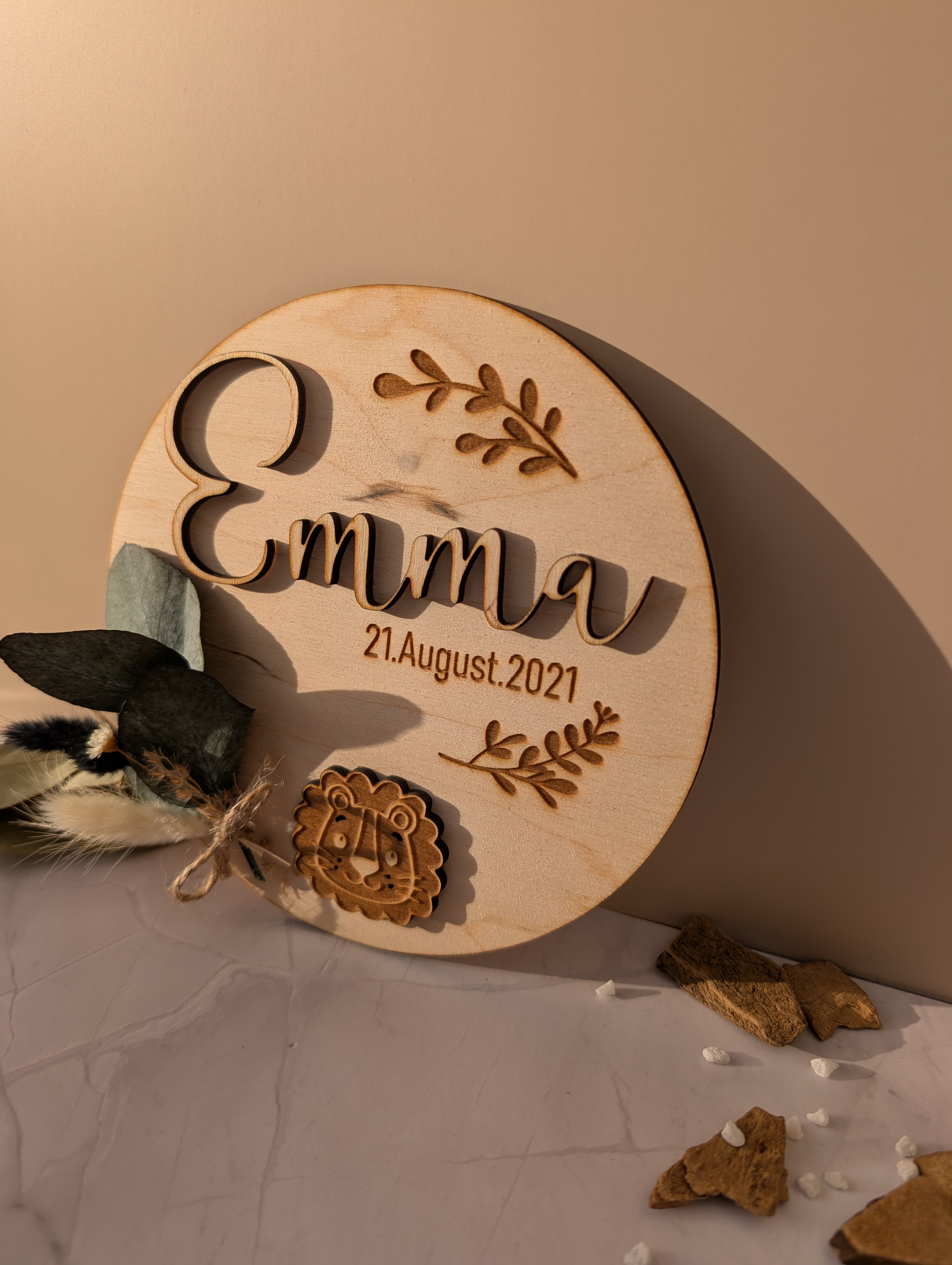 Holzscheibe mit Namen und Geburtsdatum 15 cm 