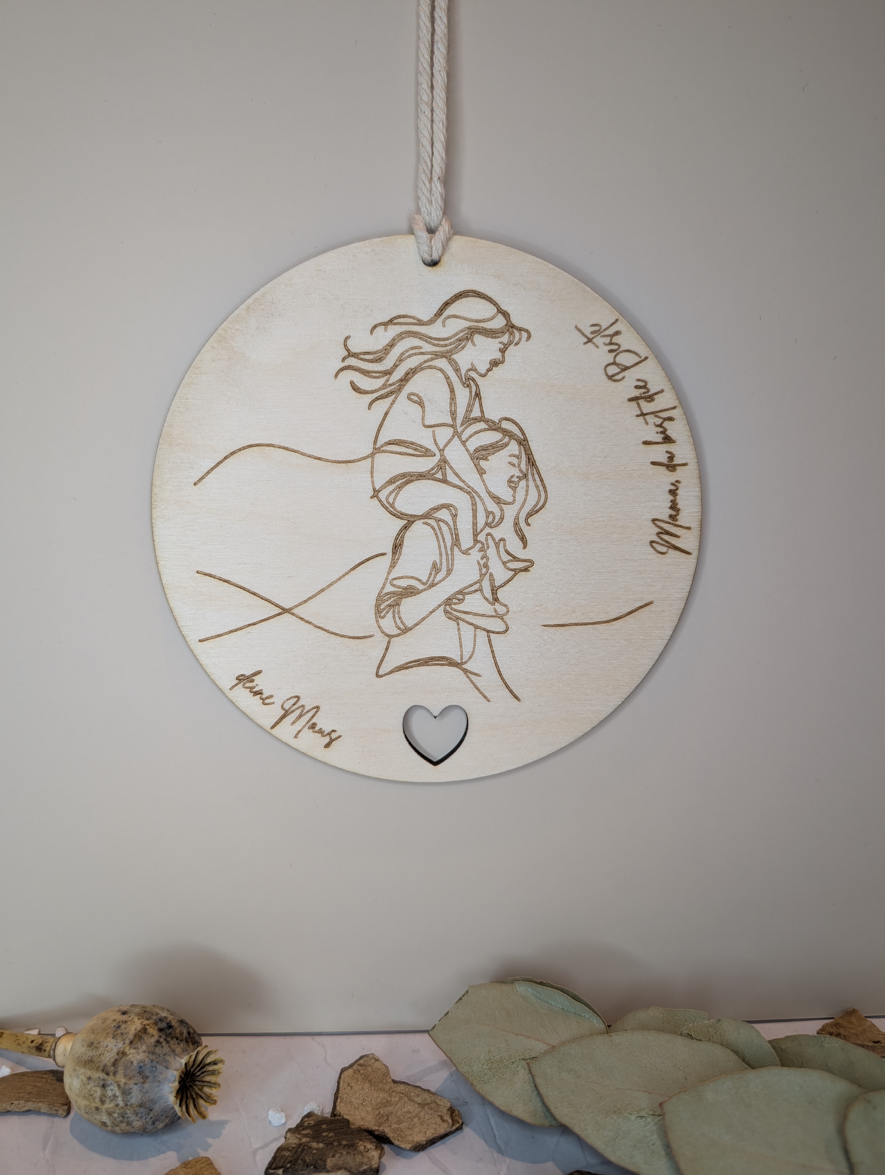 Personalisiertes Holzschild Mama & Kind 20 cm – Geschenk für Mutter, Geburt & Familie