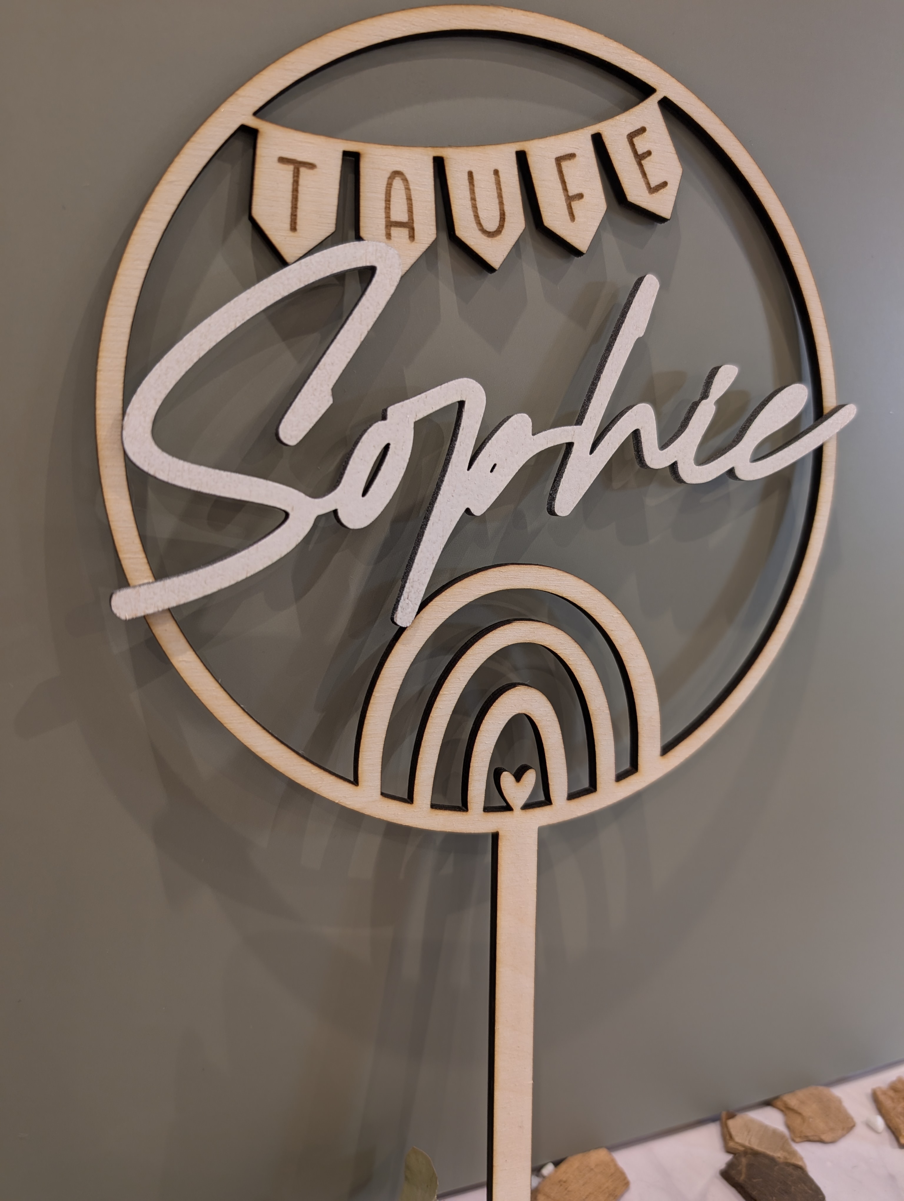 Personalisierter Caketopper Taufe mit Name – Regenbogen aus Holz
