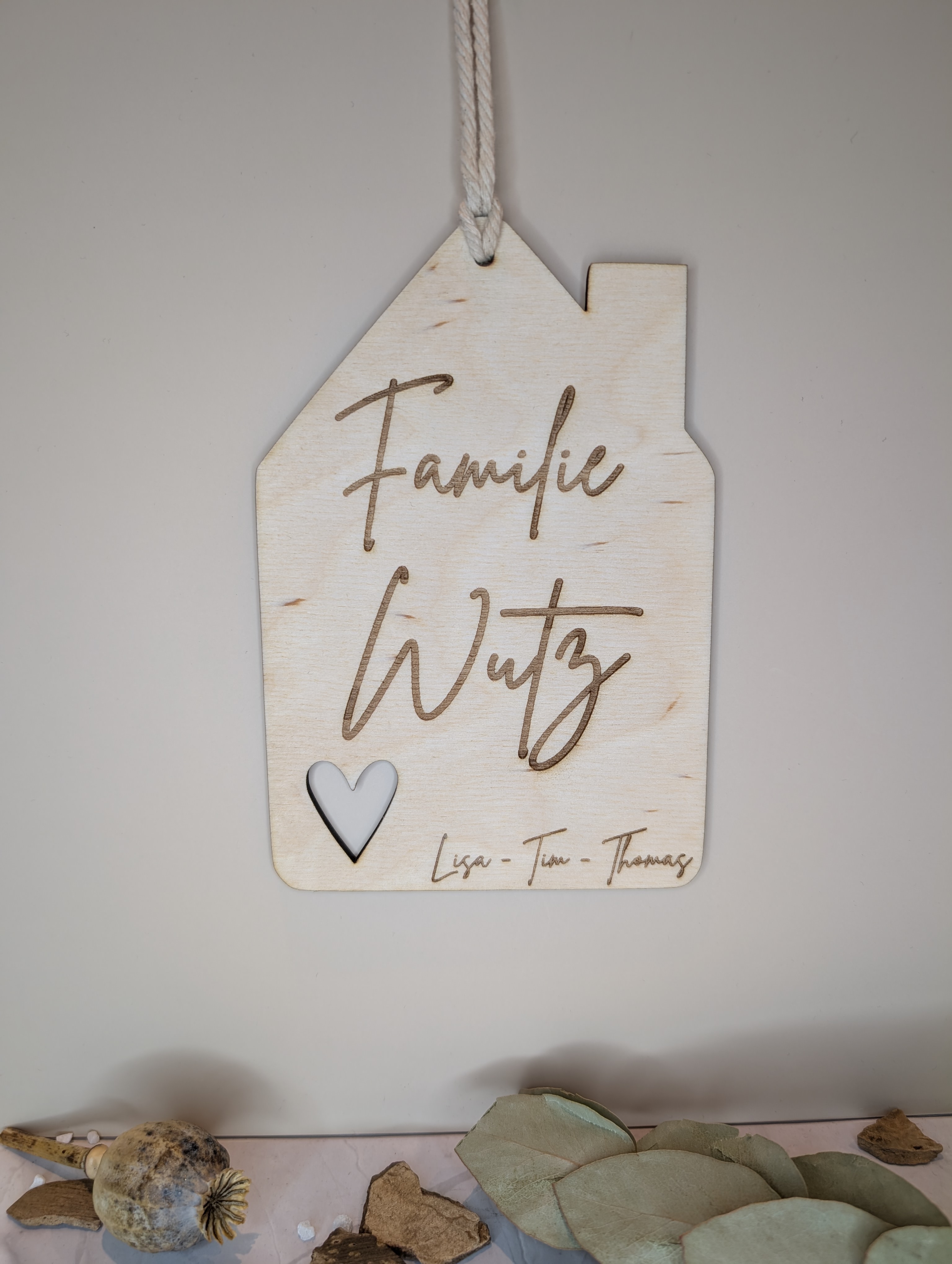 Personalisiertes Holzschild Haus 25x17 cm – Türschild Familie mit Namen | Geschenk Einzug