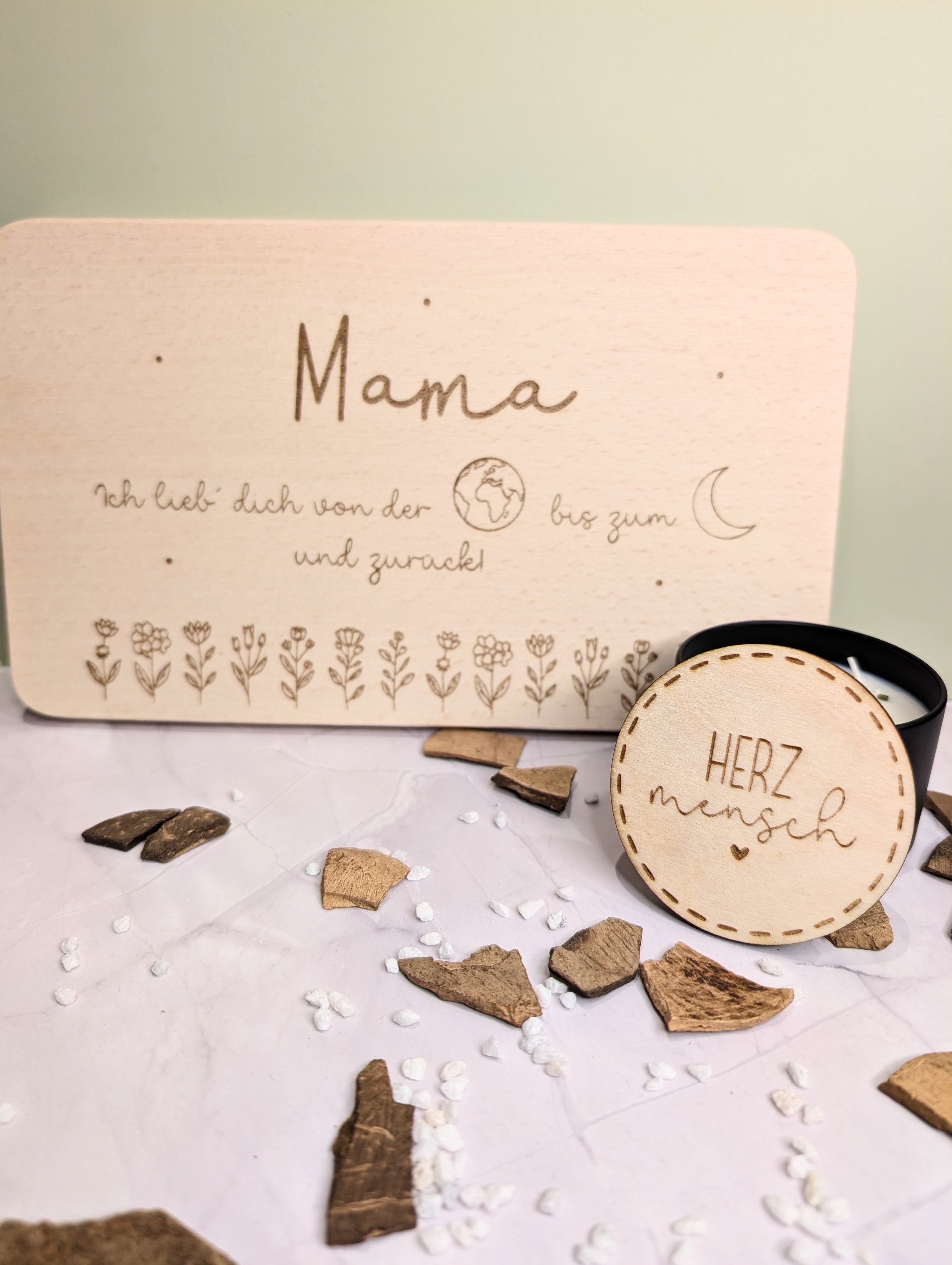Geschenk Set für Mama – graviertes Schneidebrett & Duftkerze Mango & Mandarin personalisiert