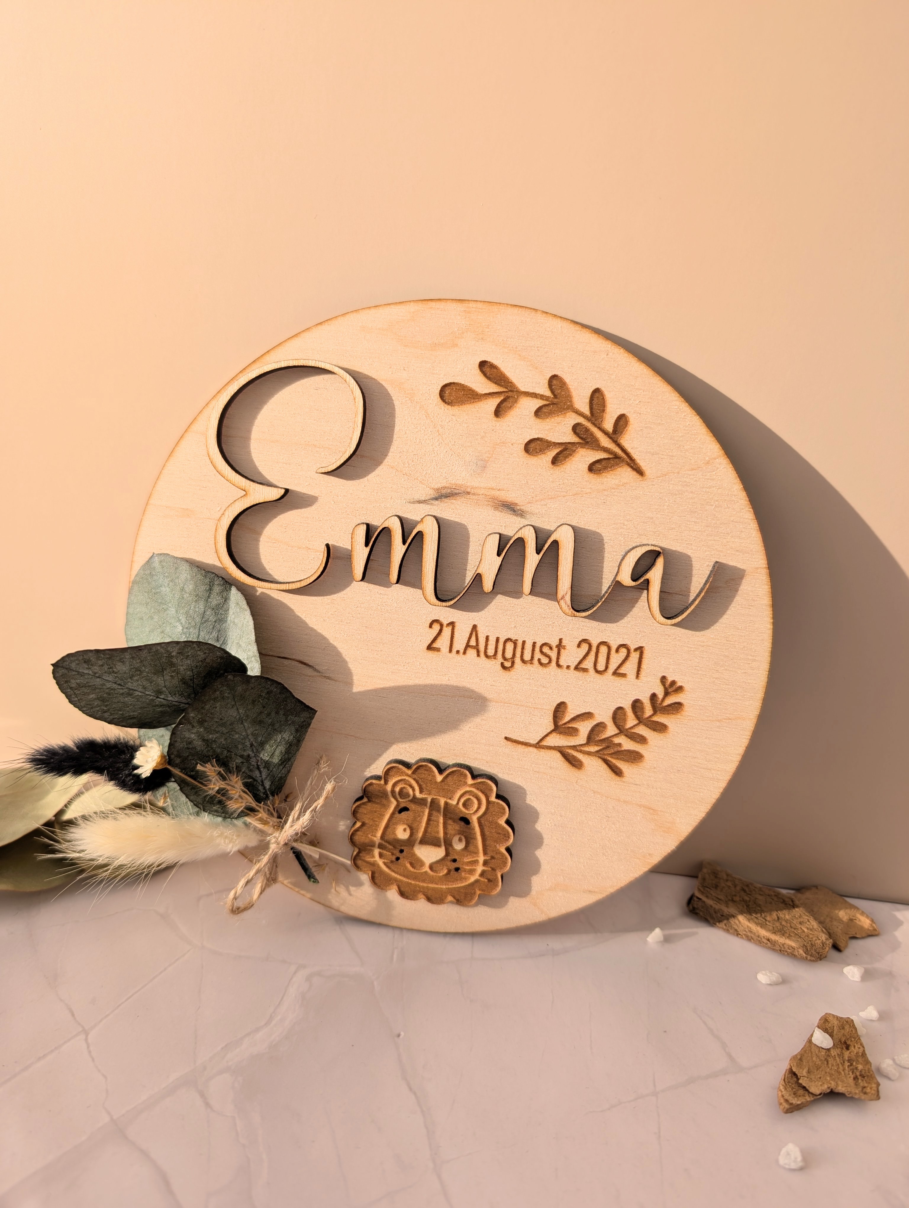 Holzscheibe mit Namen und Geburtsdatum 15 cm 