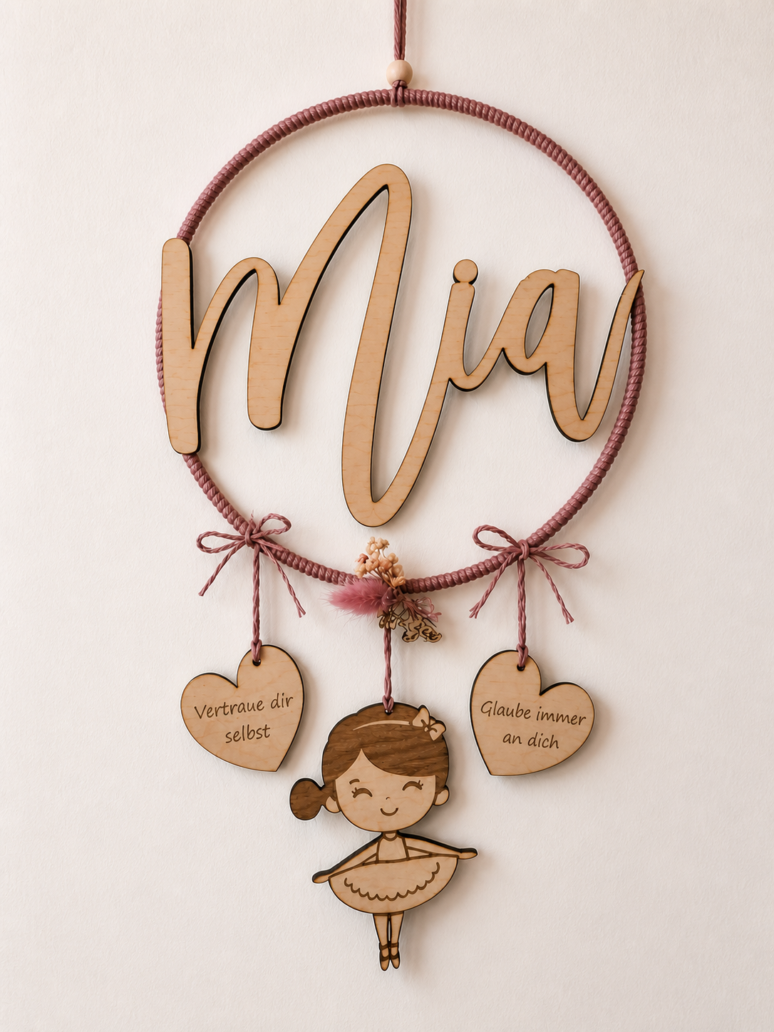 Personalisierter Namensring aus Holz – Kinderzimmer Deko mit Wunschnamen | Geschenk zur Geburt & Taufe