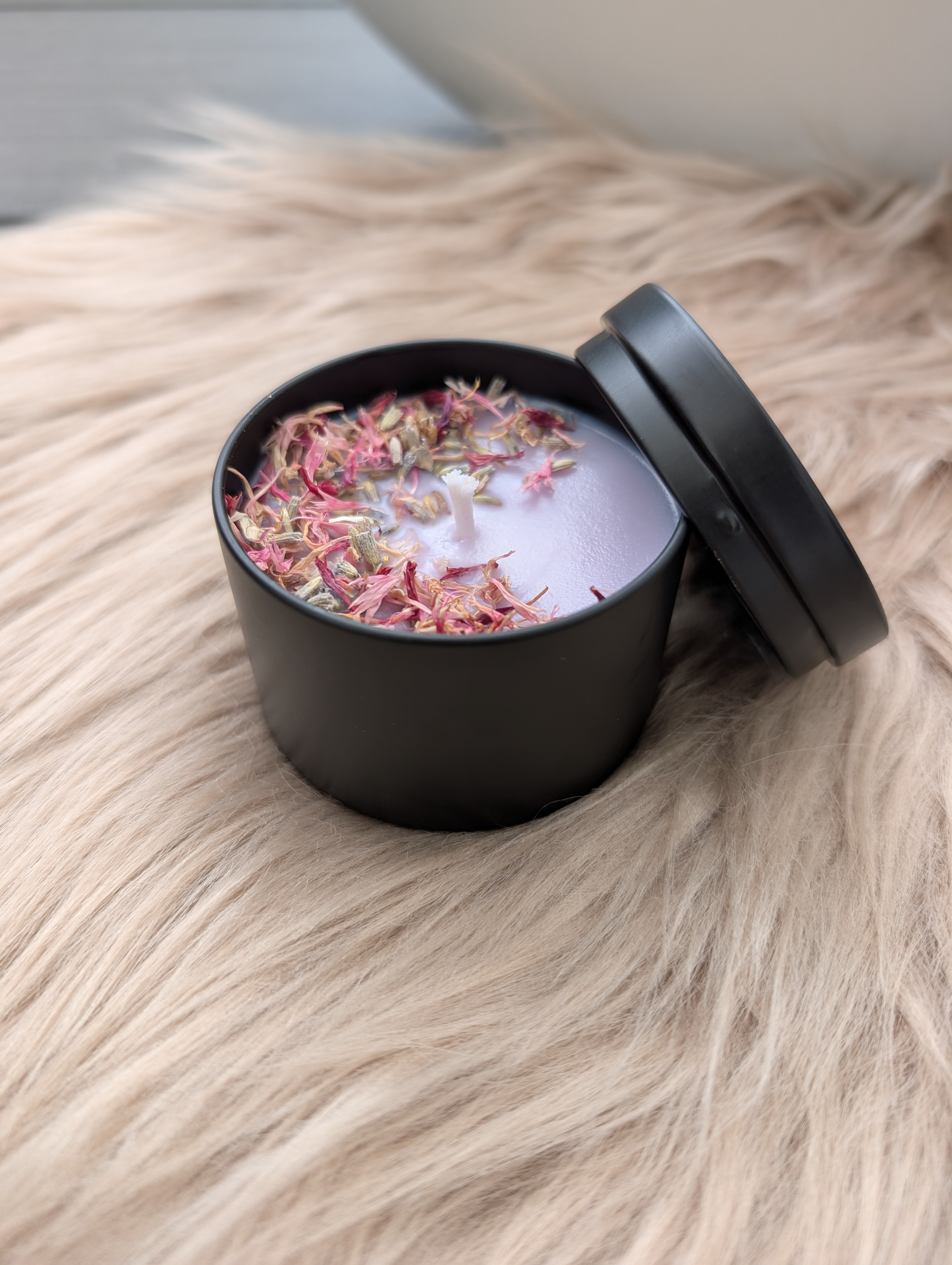 Duftkerze „Lavendel Honig“ aus Sojawachs – handgegossen