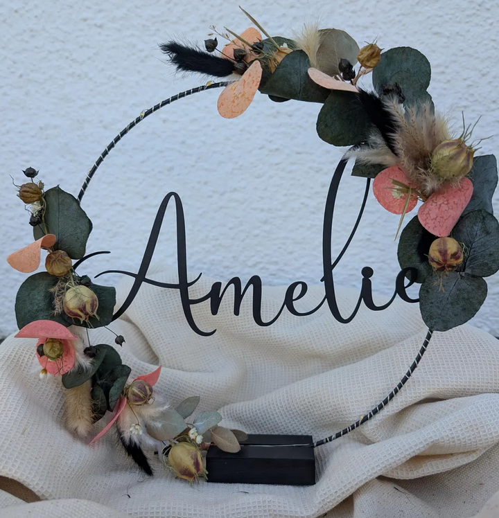 Personalisierter Trockenblumenring mit Name aus Holz | Geschenk zur Geburt & Hochzeit | Türkranz Boho 