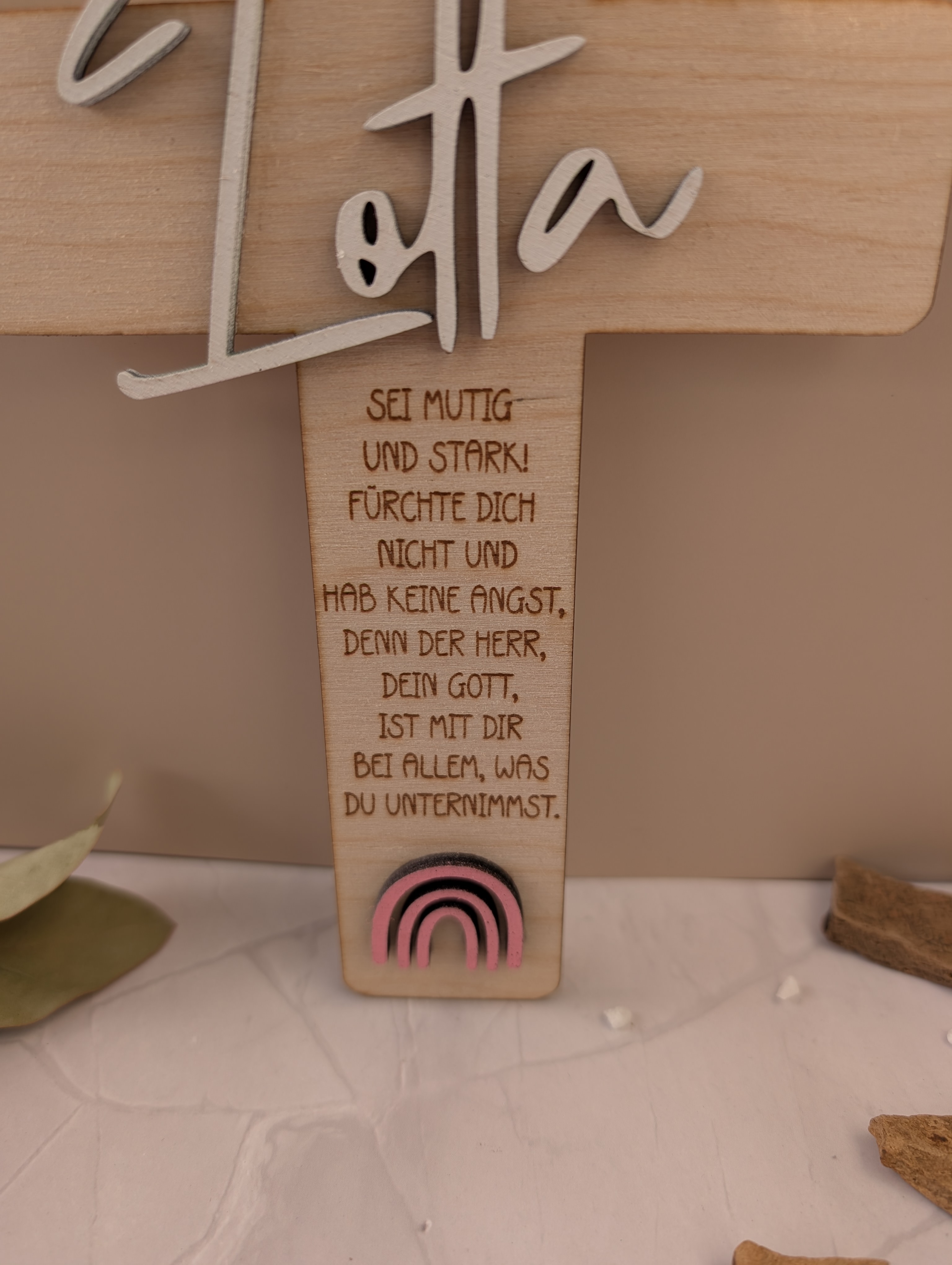 Personalisiertes Holzkreuz zur Taufe mit Name – Geschenk Taufe Mädchen/Junge